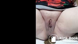 beat pussy BBW POV frontal shit