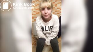 Amateur chick enjoying smearing her body