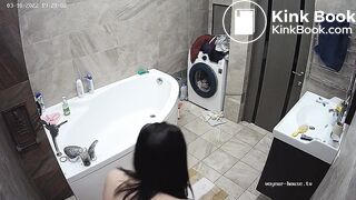 Woman pooping in Toilet 270