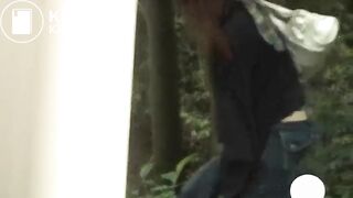 Japanese answer the call of nature in public [DNO*10]