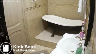 Woman pooping in Toilet 281