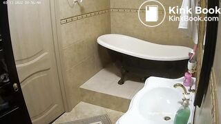 Woman pooping in Toilet 281