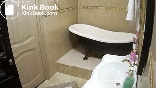 Woman pooping in Toilet 281