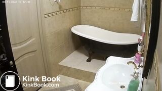 Woman pooping in Toilet 281