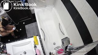 Woman pooping in Toilet 264