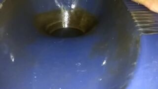 Indonesian girls pooping - video 5