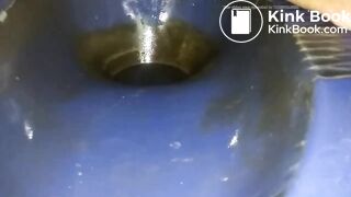 Indonesian girls pooping - video 5