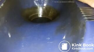 Indonesian girls pooping - video 5