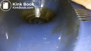 Indonesian girls pooping - video 5