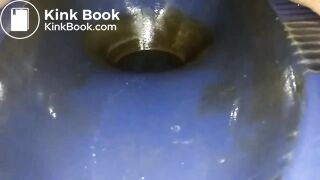 Indonesian girls pooping - video 5