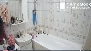 Woman pooping in Toilet 258