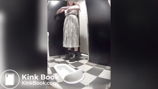 japanese cute giri pooping toilet voyeur
