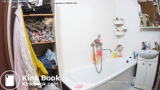 Woman pooping in Toilet 243