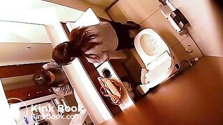 Poop spy cam - video 2