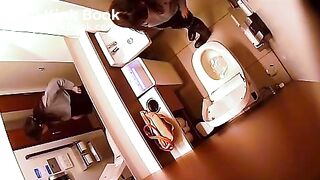 Poop spy cam - video 2