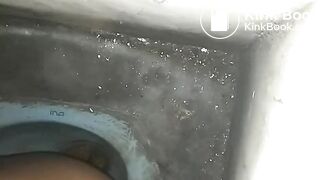 Indonesian girls pooping on the toilet