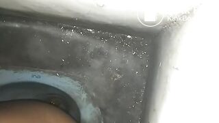 Indonesian girls pooping on the toilet