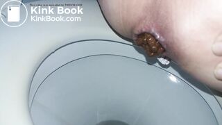 Fab Swingers hook-up poops whilst I film her. - video 2