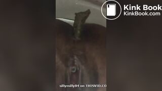 Slim light skin chick quick poop