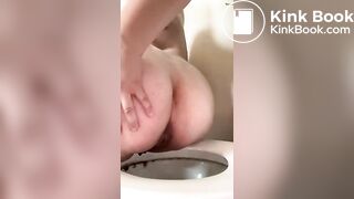 Wanna watch her shit?