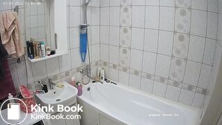 Woman pooping in Toilet 259