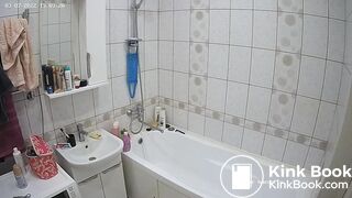 Woman pooping in Toilet 259