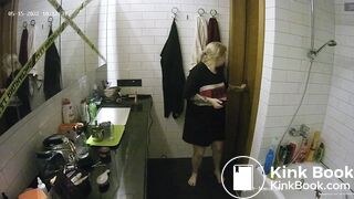 realife cam girl shitting - video 4