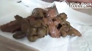 Girl shitting big turd - video 3