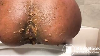 Toilet play - video 3