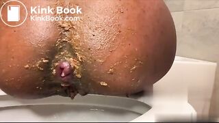 Toilet play - video 3