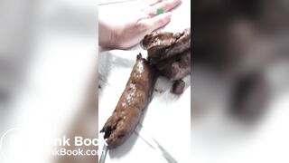 Gorgeous girl pooping - video 3