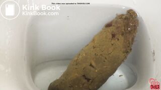 cute japanese school girl pooping