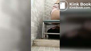 Chinese Femdom scat worship - video 22