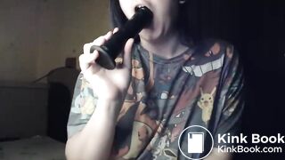 Swallows big brown load without a problem