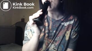 Swallows big brown load without a problem