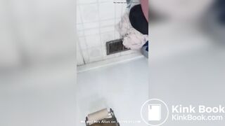 pregnant wife pooping