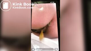 Toni Long Island Thot taking a quick shit