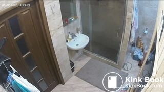 Woman pooping in Toilet 225