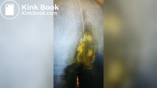 Leggings poop - video 6