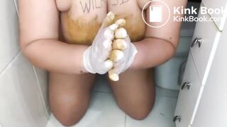 Brazilian girl shitting and smearing