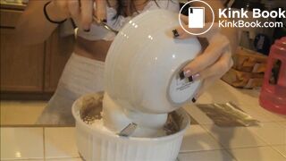 Goddess makes shit-filled cookie sandwiches for you