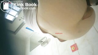 random girl pee poop - video 41