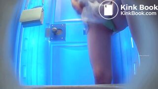 girl toilet diarrhea - video 4