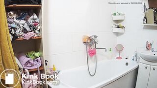 girl poop - video 177