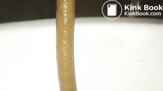 Asian girl shitting - video 10