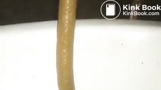 Asian girl shitting - video 10