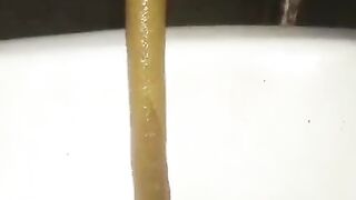 Asian girl shitting - video 10