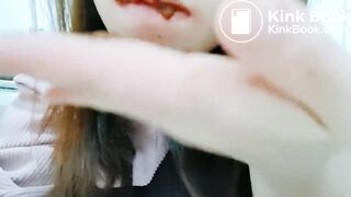 eating - video 10
