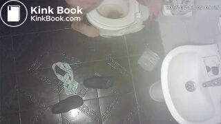 Mi vecina hace enormes cacas