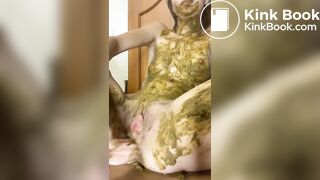 Nasty Scat Girl Tasting it